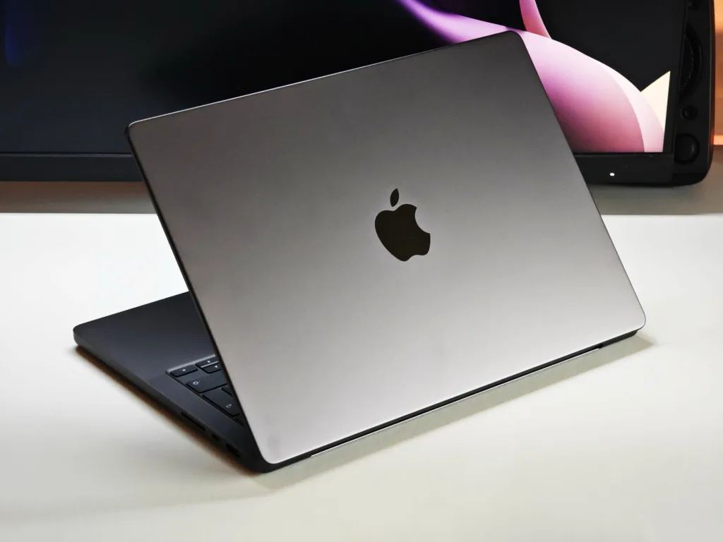 Se filtran algunas características claves que tendría el nuevo MacBook Ultra